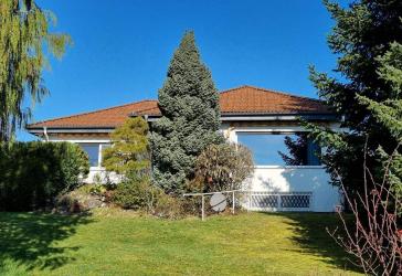 Attraktiver Bungalow in begehrter Wohnlage von Usingen!