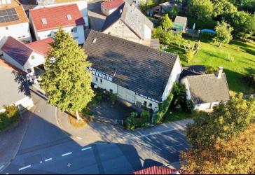 Charmantes Einfamilienhaus mit viel Potenzial in Alsfeld Berfa!