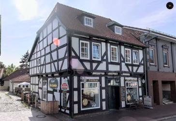 Historisches Gebäude: Ehemalige Konditorei mit Café und Wohnung, auf 3 Etagen in zentraler Lage!