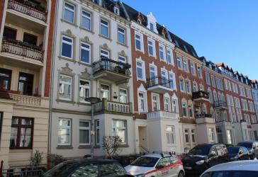 Wunderschöne sanierte Altbauwohnung mit Balkon in St.Lorenz Nord !