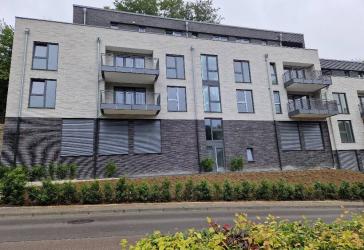 Schicke, helle Wohnung mit Tiefgaragenstellplatz