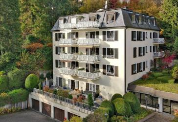 Idyllisches Wohnen in Baden-Baden - Gepflegte Etagenwohnung mit Balkon und viel Grün