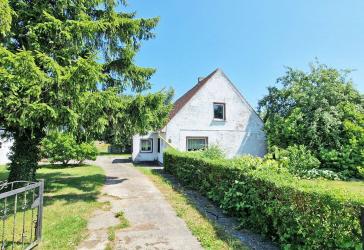 sanierungsbedürftiges Wohnhaus mit über 6.000 m² Grundstück - zwischen Greifswald und Anklam