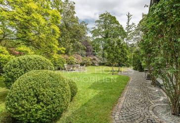 Villa in begehrter Lage von Hochkamp mit großem Garten