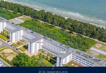 Ostsee pur: Renovierte 3-Zi-Wohnung direkt am Strand, Parkett, EBK, Aufzug & fester Stellplatz!