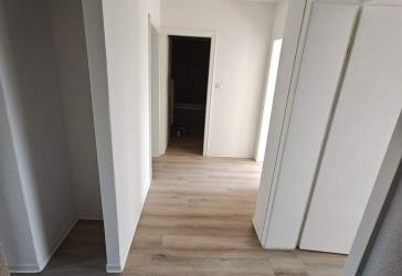 **sanierte 3-Zimmer-Wohnung mit Balkon**