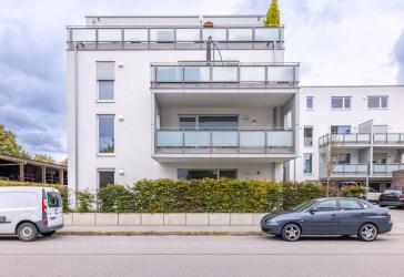 - WOHNEN AN DER GÄRTNEREI - Neuwertige 3-Zimmer-Erdgeschosswohnung mit Terrasse und Privatgarten