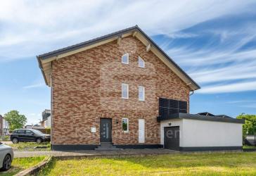 Vorschaubild Reihenendhaus