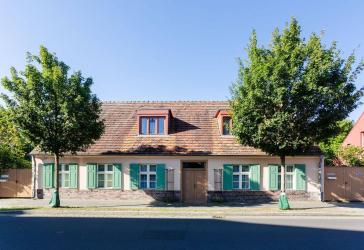 Historic weaver's house in Potsdam-Babelsberg - stylishly renovated with three residential units