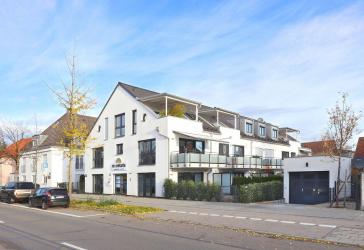 Akten einräumen & arbeiten | modernes Gewerbebüro mit innovativer Loxone-Smart-Technik