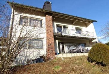 Herrliche Sonnentage auf der Traumterrasse - Freistehendes Einfamilienhaus mit Garten in Regen