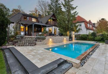Wunderschönes Einfamilienhaus mit luxuriösem Gartenparadies in Falkensee