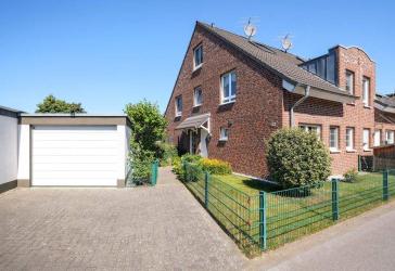 PAESCHKE-Doppelhaus in ruhiger Lage mit optimaler Anbindung