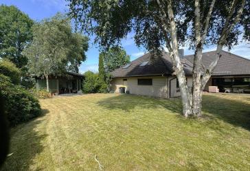 Vielseitiger Bungalow mit 2 Wohneinheiten