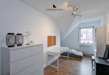Schöne und zentral gelegene 3-Zimmer-Dachgeschoss Wohnung in Fellbach