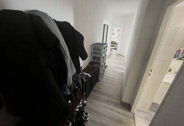 3-ZKB-Wohnung mit Einbauküche und zwei Balkonen