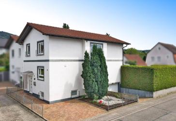 Bezugsfertiges Einfamilienhaus in Sinzheim - komplett möbliert und liebevoll ausgestattet
