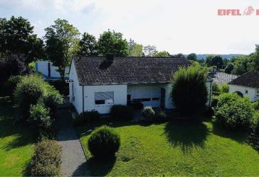 Zweifamilienhaus in Bitburg zu verkaufen