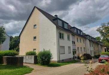 ** 3,5 Zimmer Dachgeschoss-Wohnung in ruhiger Wohnlage **