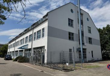 Provisionsfrei - ab 120m² bis ca. 3219,83 m² - Büro / Produktions Haus - gesamtes EG - 3.OG mit Kantine zu Vermieten - sofort verfügbar