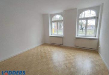 Helle u. freundliche Wohnung im Erdgeschoss