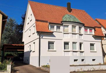 • Charmante 4 Zimmer EG-Wohnung mit Garten & Carport in 78549 Spaichingen