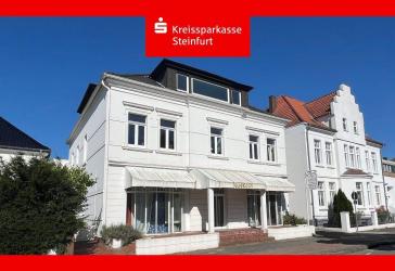 Immobilienpaket mit tollem Architektenhaus und einem Zweifamilienhaus mit Gewerbeeinheit