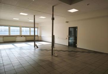Großer Büroraum im Industriegebiet Aalen / Neukochen zu vermieten