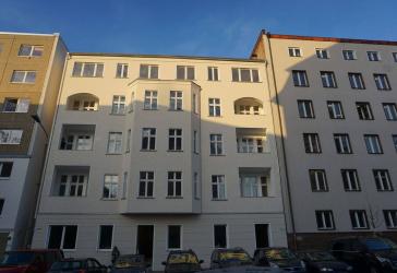 4-Zimmerwohnung mit Balkon im 1. OG ohne Aufzug in einem sanierten Altbau in Lichtenberg