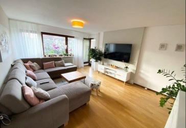 Wohnung zum Wohlfühlen in ruhiger Anliegerstraße!