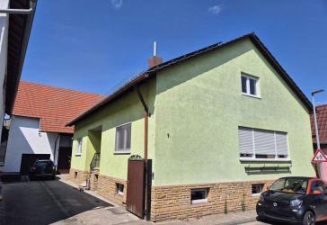Wohnhaus 210 m² mit Scheune und Innenhof -Gerolsheim-
