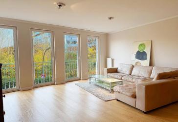 Stilvolle Maisonette-Wohnung mit großer Süd-West-Terrasse – mitten in Ottensen