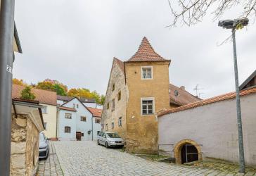 Altmann´sches Schlösschen - Ihr historisches Mehrfamilienhaus in Burglengenfeld. Die perfekte Immobilie, um unvergessliche Erinnerungen zu schaffen