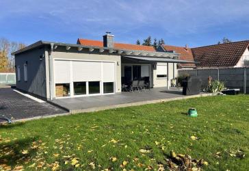'Smart Home trifft Wohntraum - modernes Familienhaus mit 6 Zimmern, 2 Vollbädern und Luftwärmepumpe'