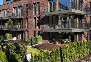 Bezugsfertig in Winterhude: 4-Zi. Premium-Neubau mit großem Balkon in sonniger Süd-West-Ausrichtung