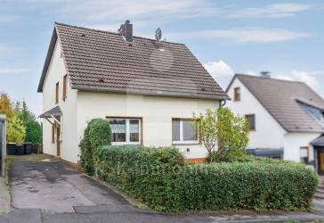 Einfamilienhaus in attraktiver Lage von Lindlar sucht neue Bewohner!