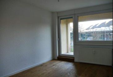 ?Schöne 2-Zimmer-Wohnung mit Tageslichtbad und Terrasse in Maintal-Bischofsheim zu vermieten
