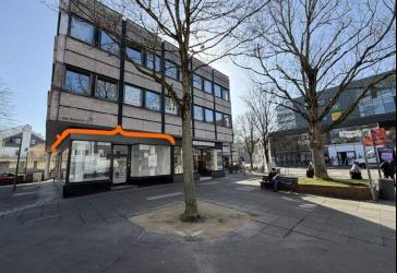 Eckladen nahe Fronhofer Galeria mit großem Schaufenster! Nicht für Friseur oder Shishabar!