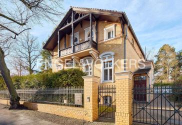 Vorschaubild Villa