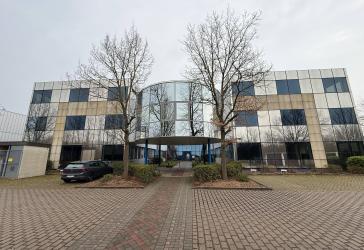 1.002 m² ***Hochwertige Bürofläche*** in Rodgau * Provisionsfrei* zu vermieten