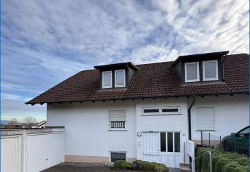 Stockach-Wahlwies: attraktive 3,5 Zi. EG-Whg. mit großem Garten, Garage und Stellplatz, in ruhiger Lage!