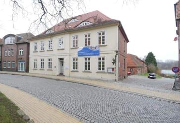 Ihre Ideen sind gefragt - ehemaliges Pfarrhaus zu kaufen!