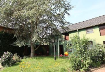 Resthof zum Wohnen und Arbeiten unter einem Dach