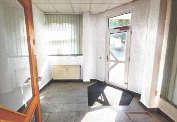 Gewerbekomplex mit 5 Einheiten und einer Wohneinheit in der idyllischen Oberlausitz.
