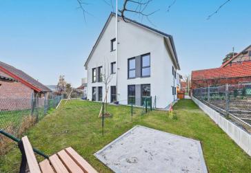 Großzügig wohnen in Affalterbach – 4 Zimmer, Balkon & Aufzug