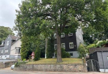 Dreifamilienhaus in Stadtnähe von privat