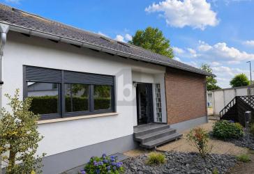Vorschaubild Reihenendhaus