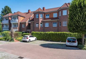 Ihr Rückzugsort über den Dächern - Modernisierte Top-Wohnung in Bad?Zwischenahn