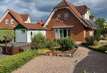 Wohnen am See – gepflegtes Einfamilienhaus mit schönem Garten