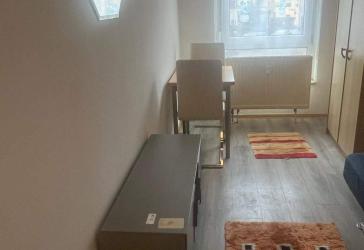 Möblierte Wohnung zentral gelegen in Stein!